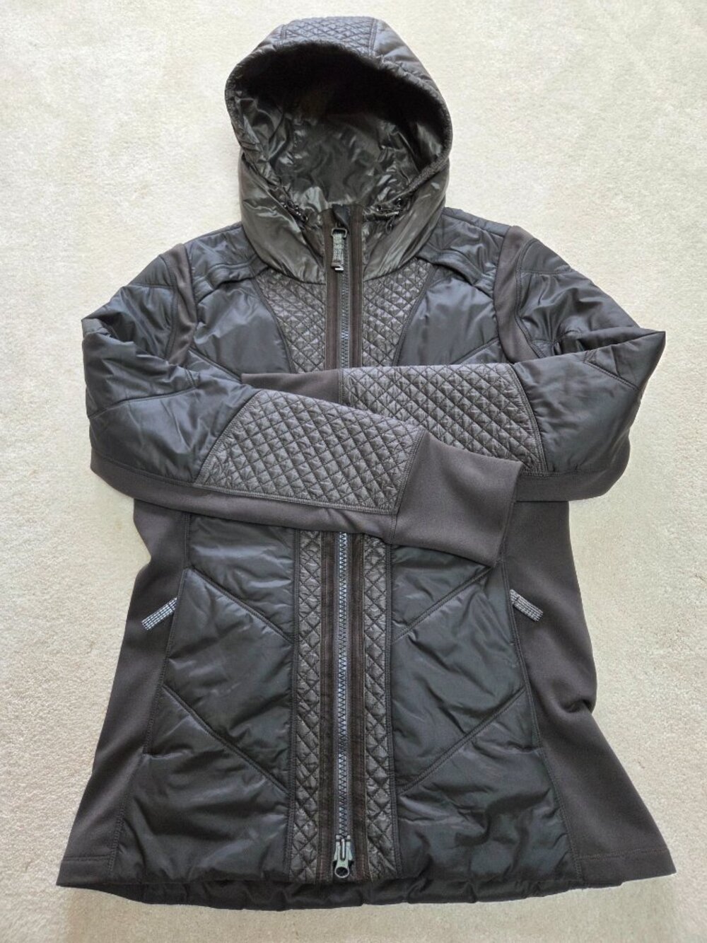 Athleta M Rock Ridge PrimaLoft Jacket Lightweight Quilted Activewear Hood Olive